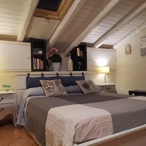  Apartament La Mansarda Di Ninni Włochy